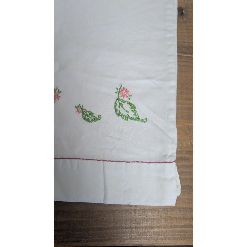 Vintage Hand Embroidered Floral White Pillowcase Pink Green Leaf Cottage‎ 31x17